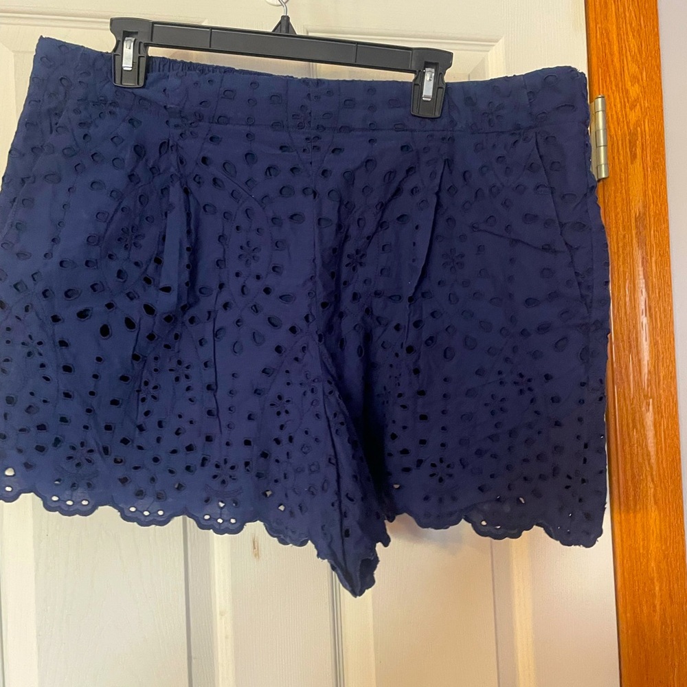 Loft eyelet XL navy shorts